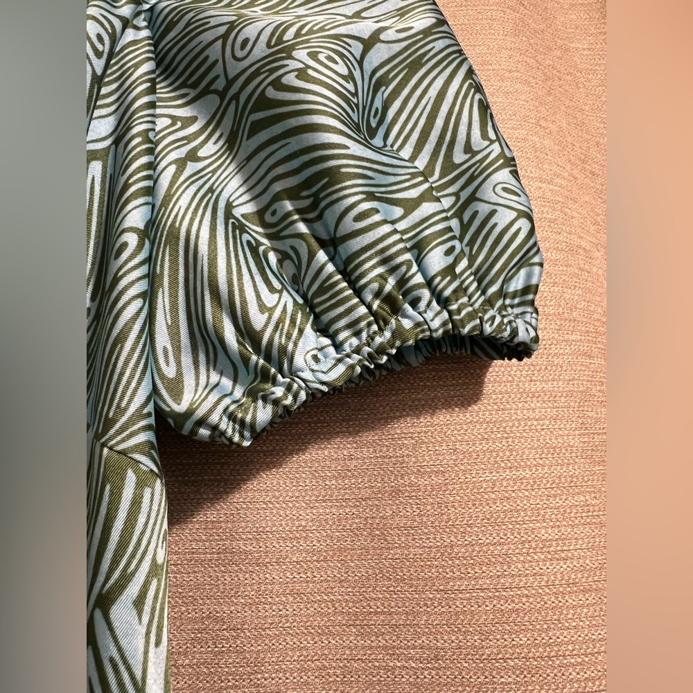cinq a sept Green Swirl Midi Dress - Picture 7 of 16